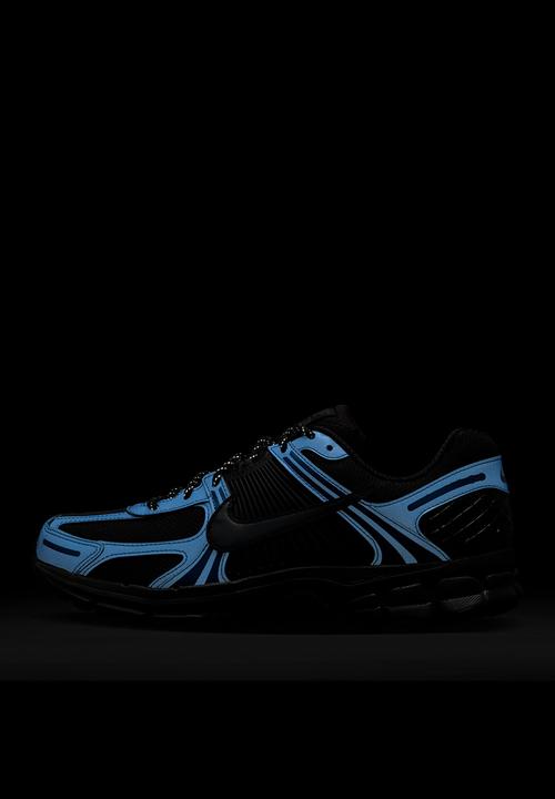 Nike - Zoom Vomero 5 SE
