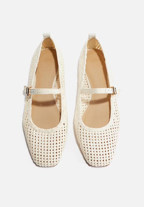 H&M - Straw mary janes - light beige 