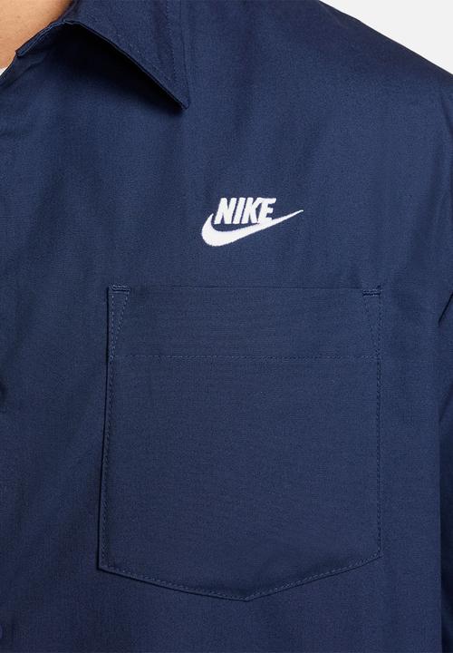 Nike - NSW  Club Venice SS Shirt   - Navy/White