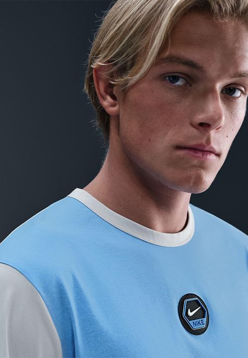 Nike - NSW City Tee - Ptndst/Unvblu