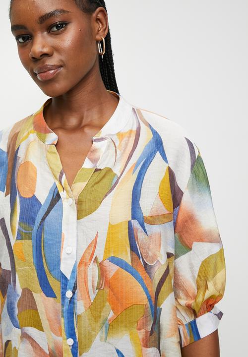 Stella Morgan - Half Sleeve Oversized Batwing Blouse With Centre Back Button Detail - Blue