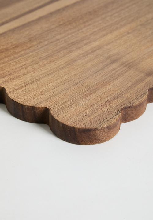 Luigi Bormioli - Home Classix Scalloped Edge Wooden Board 60x24x1.5cm - brown