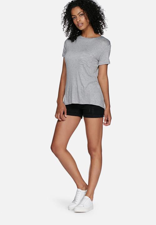 dailyfriday - Front pocket tee