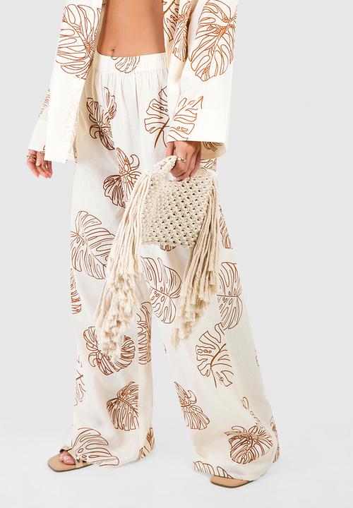 boohoo - Tropical linen look oversized beach trousers - white