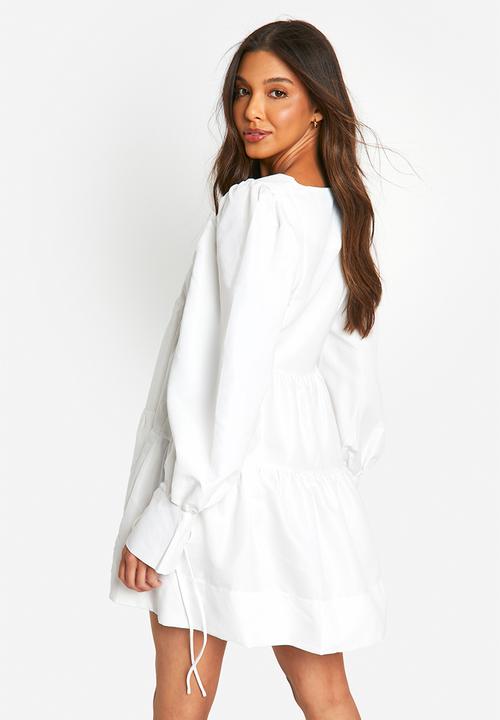 boohoo - Puff sleeve tiered smock dress - white