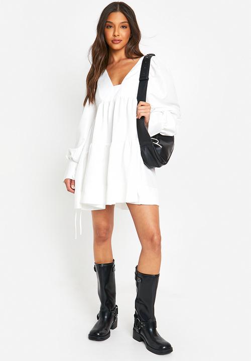 boohoo - Puff sleeve tiered smock dress - white