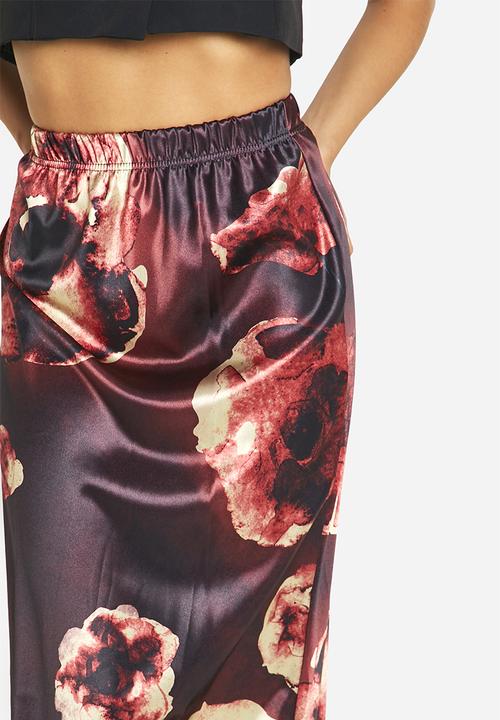 boohoo - Blurred floral print satin bias maxi skirt - dark mauve