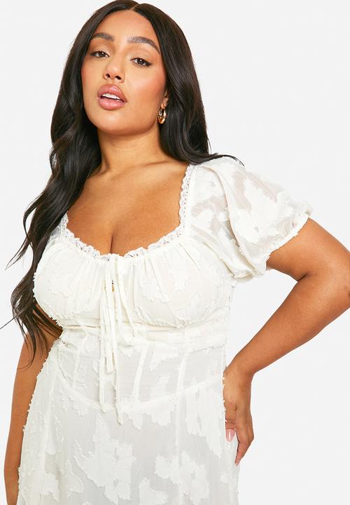 boohoo - Plus Burnout Milkmaid Midi Dress - White