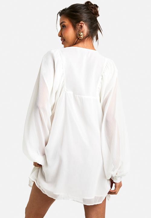 boohoo - Crinkle chiffon smock dress - cream