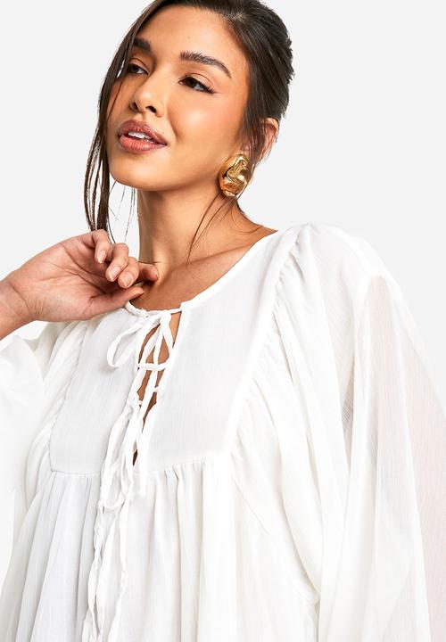 boohoo - Crinkle chiffon smock dress - cream