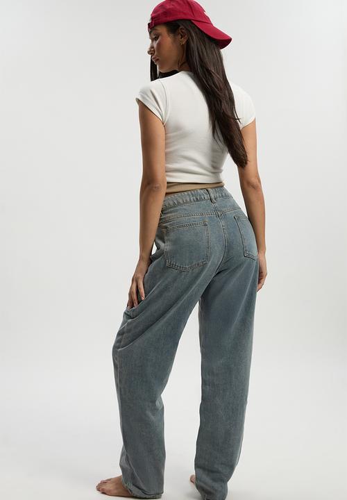 boohoo - Boohoo basics high waisted straight leg jeans - washed blue