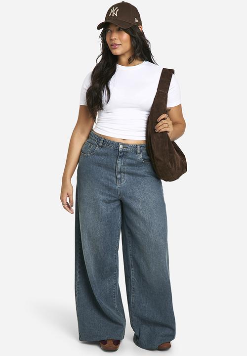 boohoo - Boohoo Basics Plus Cotton Crew Neck Fitted T-Shirt - White