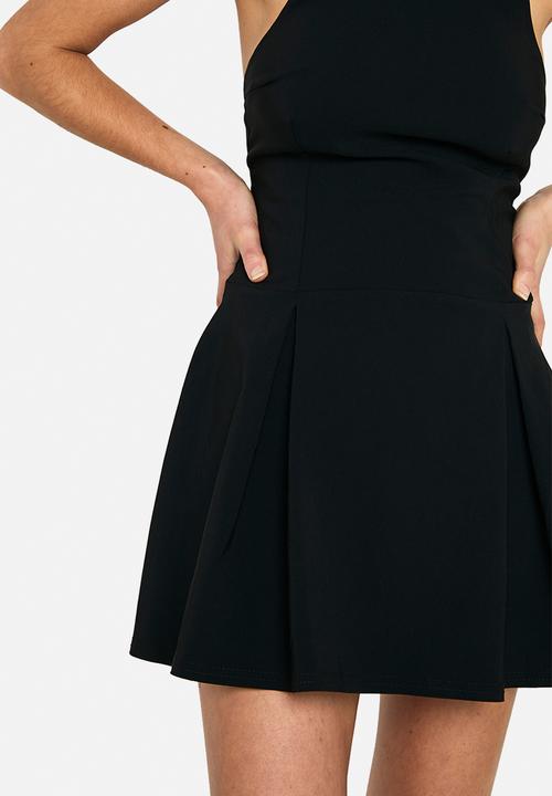 boohoo - Bengaline halter skater dress - black