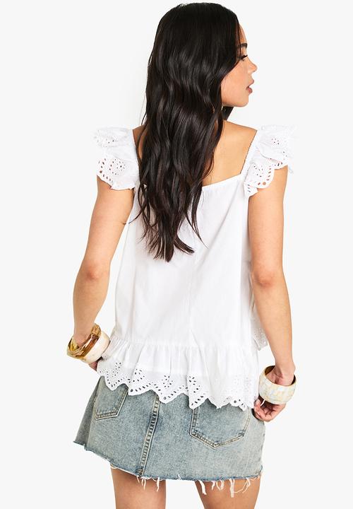 boohoo - Broderie trim layered cami top - white