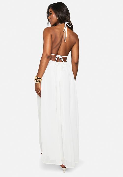 boohoo - Chiffon halterneck ruched maxi dress - white
