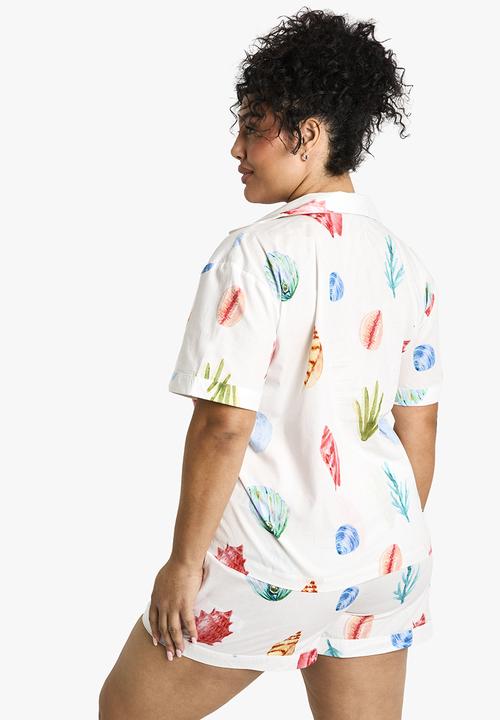 boohoo - Plus shell printed poplin short sleeve pyjama shorts set - multi