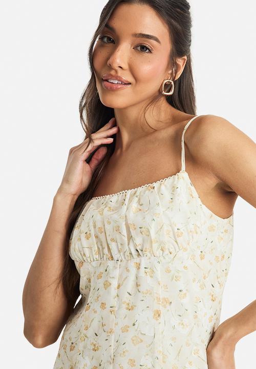 boohoo - Burnout floral strappy godet hem mini dress - white