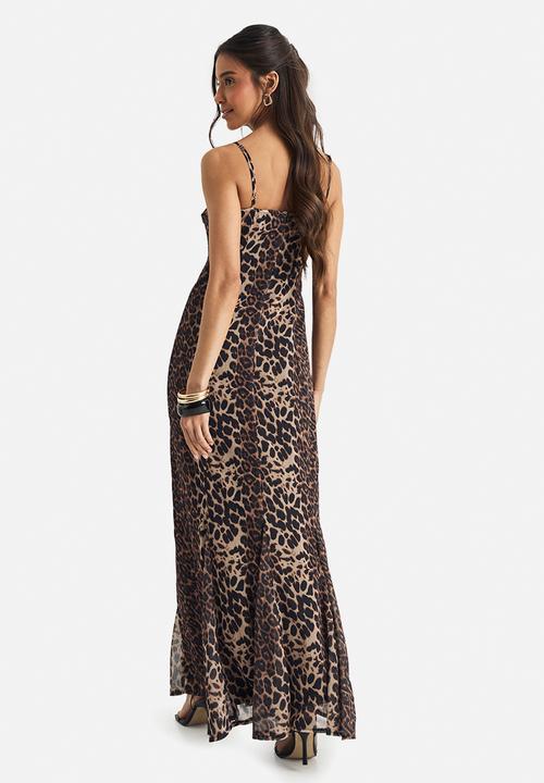 boohoo - Leopard printed godet hem slip dress - brown