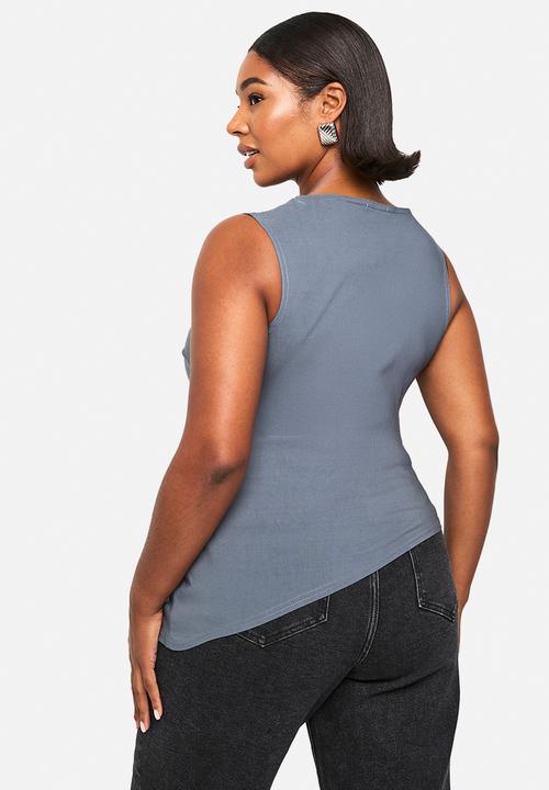 boohoo - Plus Bengaline Ruched Asymmetric Hem Top - Slate