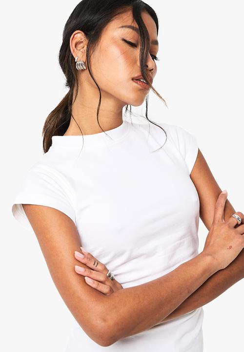 boohoo - Longline Fitted Waist T-Shirt - white