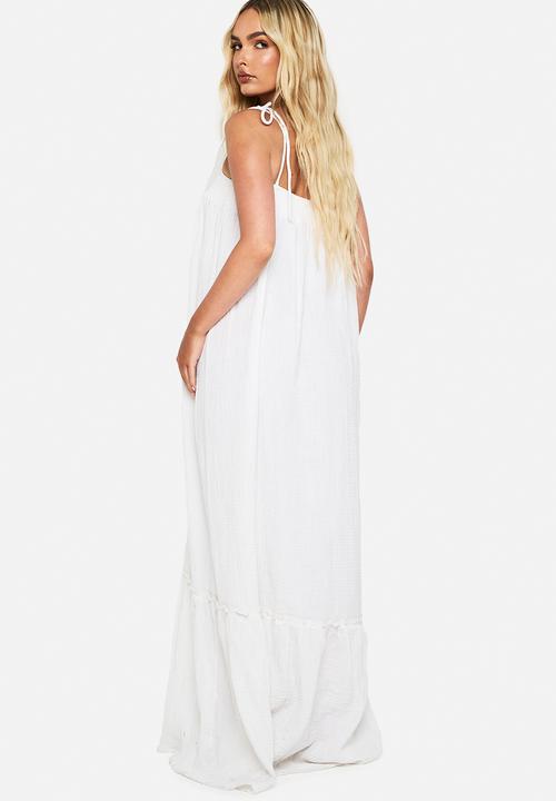 boohoo - Textured smock maxi dress - white