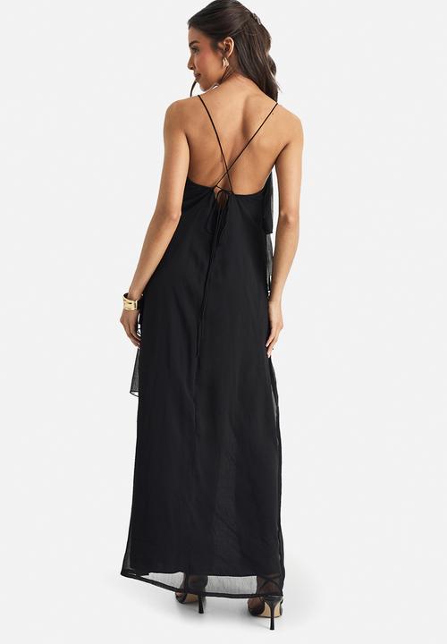boohoo - Chiffon ruffle cross back maxi dress - black