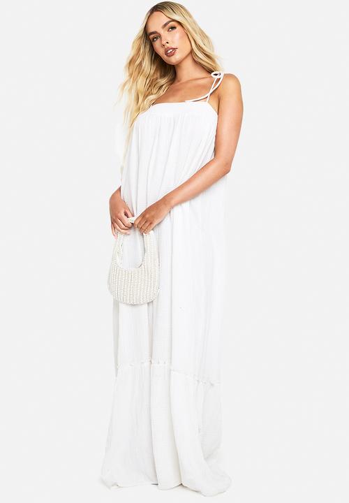 boohoo - Textured smock maxi dress - white