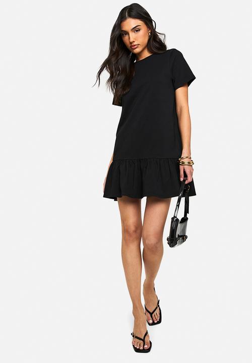 boohoo - Cotton ruffle dropped hem smock dress - black