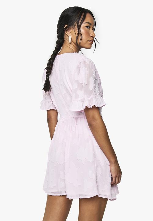 boohoo - Burnout floral angel sleeve skater dress - pink