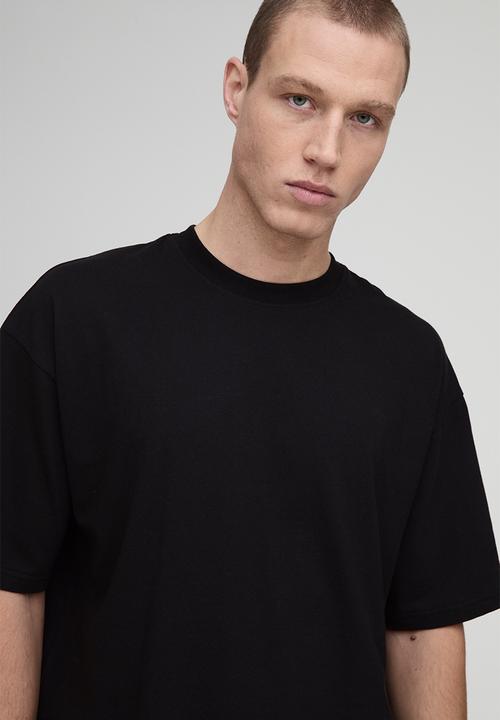 boohooMAN - Basic Oversized Boxy Crew Neck T-shirt - Black