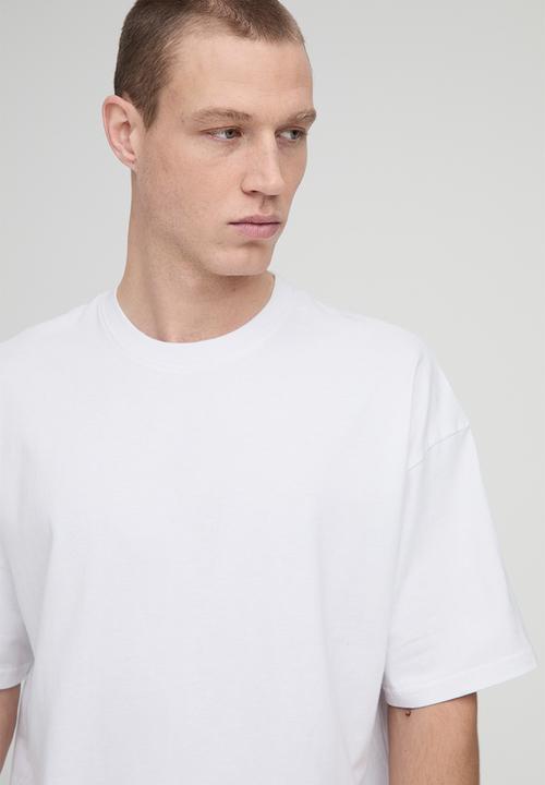 boohooMAN - Basic Oversized Boxy Crew Neck T-shirt - White