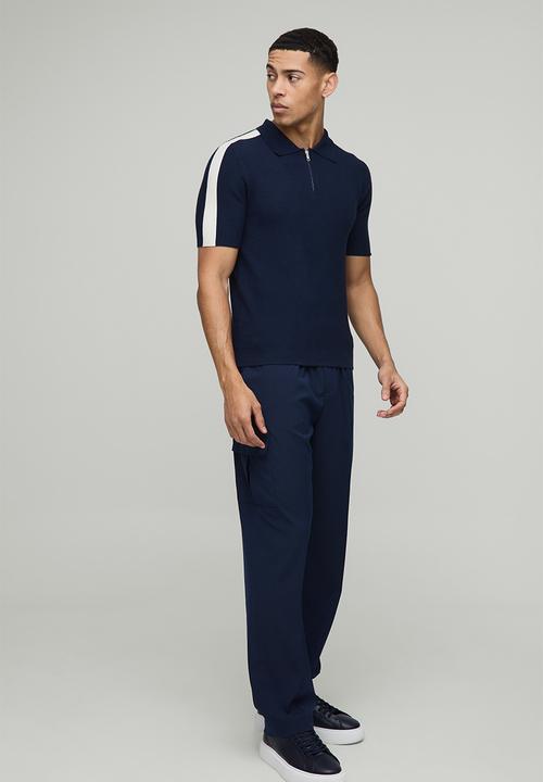 boohooMAN - Muscle Fit Zip Neck Stripe Sleeve Knitted Polo - Navy