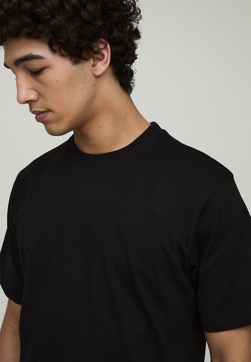 boohooMAN - Basic Regular Fit Crew Neck T-shirt - Black
