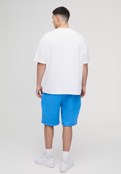 boohooMAN - Oversized Embroidered T-shirt And Short Set - White & Blue 
