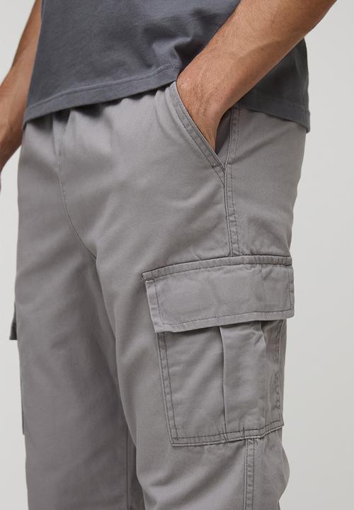 boohooMAN - Elasticated Waist Cuffed Leg Cargo Trouser - grey