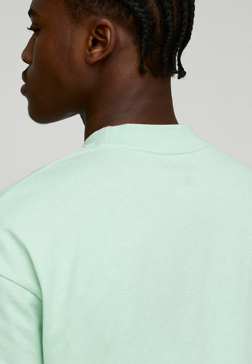 boohooMAN - Oversized Boxy Extended Neck T-shirt - Mint
