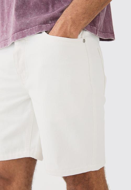 boohooMAN - Slim Rigid Denim Shorts In White - White