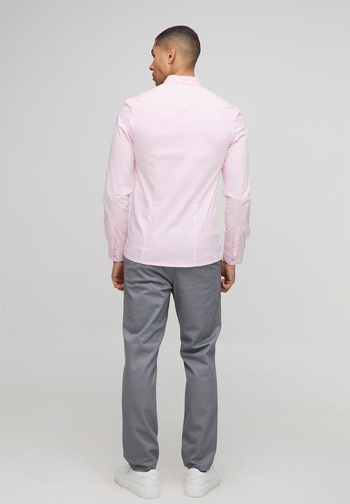 boohooMAN - Slim Fit Basic Long Sleeve Collared Shirt - Pink