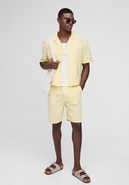 boohooMAN - Oversized Revere Linen Blend Short Sleeve Shirt - Yellow