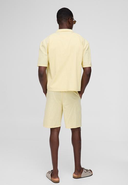 boohooMAN - Oversized Revere Linen Blend Short Sleeve Shirt - Yellow