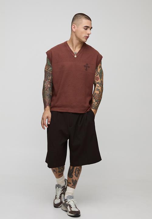 boohooMAN - Oversized Boxy Cross Jacquard Knitted Vest - Burgundy