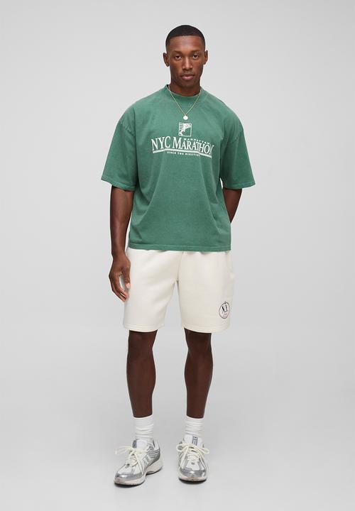 boohooMAN - Oversized Boxy NYC Marathon Leisure Wash T-shirt - Forest