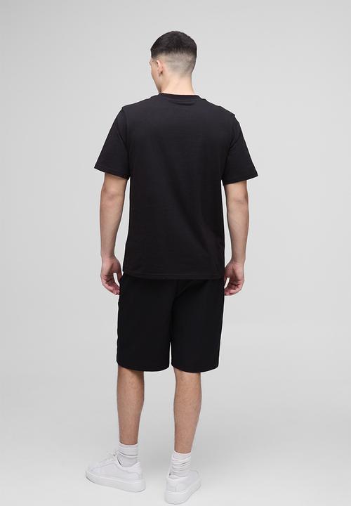 boohooMAN - Elasticated Waist Relaxed Technical Stretch Shorts - black
