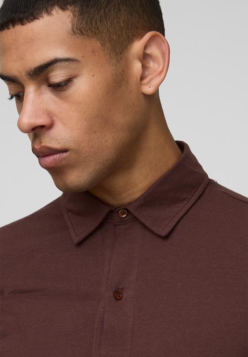 boohooMAN - Stretch Muscle Fit Jersey Long Sleeve Shirt - Chocolate