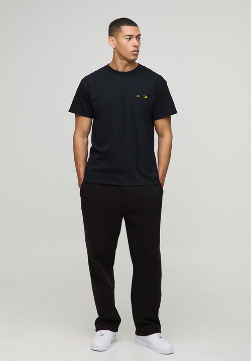 boohooMAN - Black Oversized Embroidered Safety Pin T-Shirt - Black