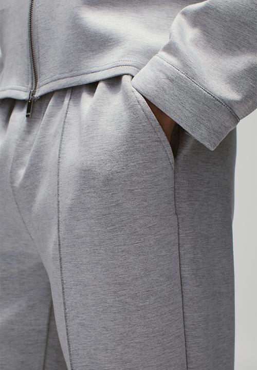 boohooMAN - Straight Leg Pintuck Scuba Trouser - Grey Marl