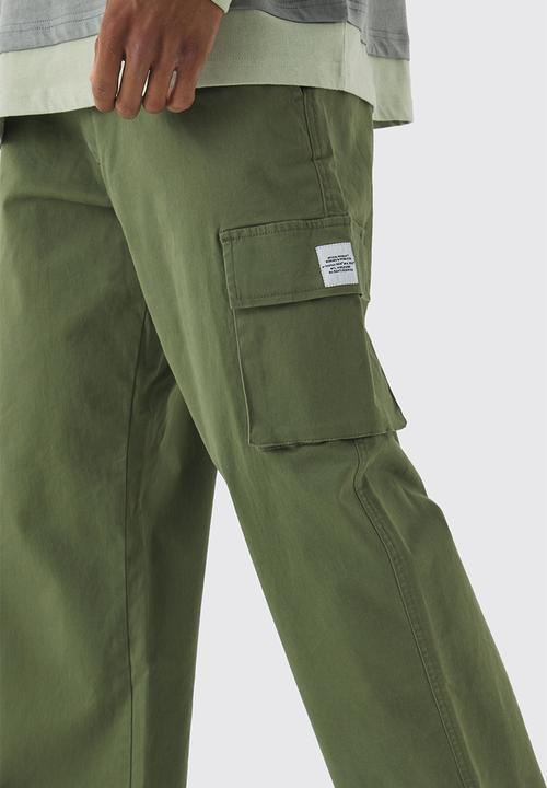 boohooMAN - Relaxed Fit Fixed Waist Woven Tab Cargo Trousers - khaki