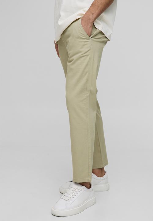 boohooMAN - Fixed Waist Slim Cropped Chino Trousers - Khaki