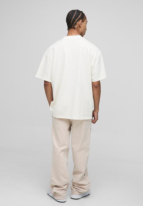 boohooMAN - Relaxed Fit Overdyed Twill Popper Hem Trousers - Stone