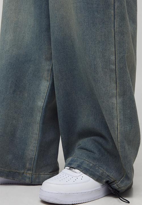 boohooMAN - Denim Parachute Washed Jeans - Antique Blue